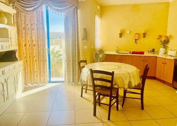 IX Xaluppa J6 Apartment